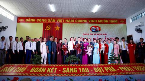 BCH Đảng bộ xã Ngô Mây nhiệm kỳ 2025 – 2030 ra mắt nhận nhiệm vụ