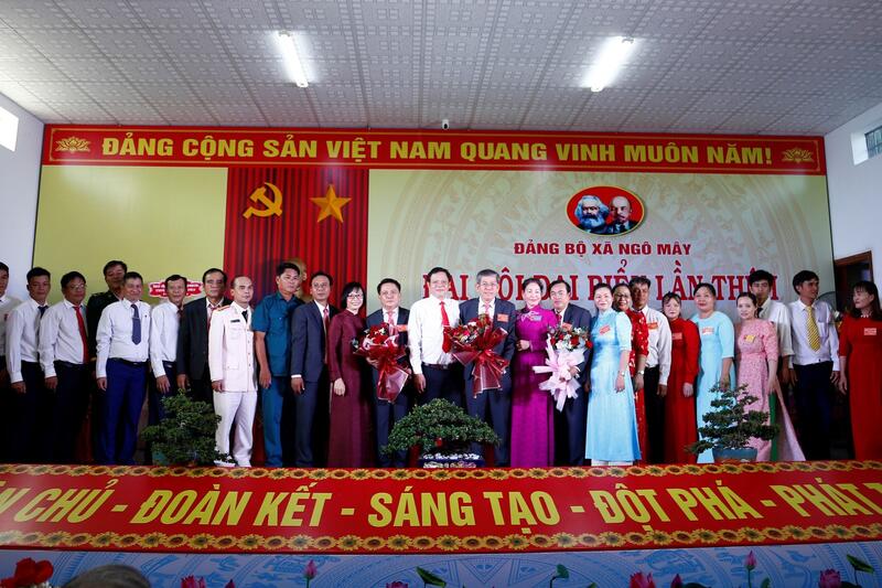 BCH Đảng bộ xã Ngô Mây nhiệm kỳ 2025 – 2030 ra mắt nhận nhiệm vụ